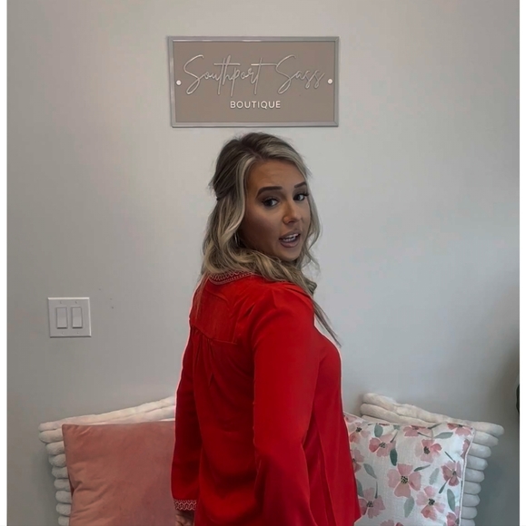 Set of two BOUTIQUE TOPS from a Classy BOUTIQUE sizes LARGE  XL - Picture 7 of 7